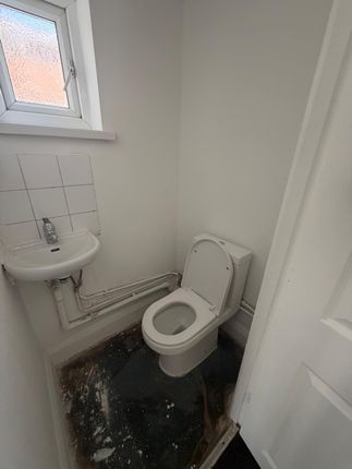 chigwel road, london photo 5