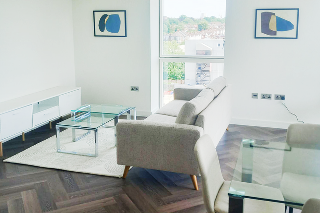 Flat 17, Lindley House, London photo 4