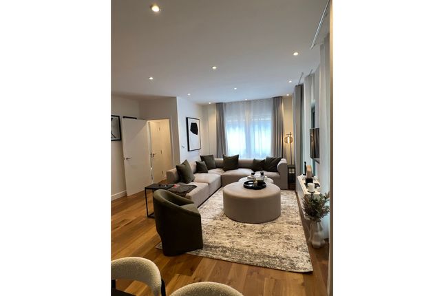Flat for sale in Springfield Avenue, Springfield Court Springfield Avenue
