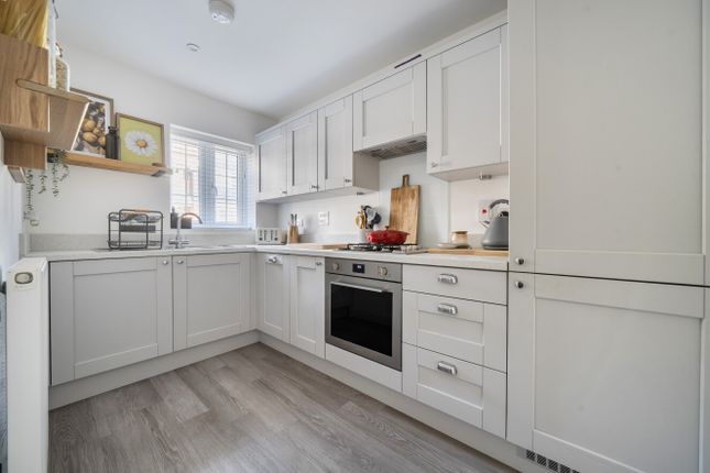 14, Powell Road, Fareham photo 5