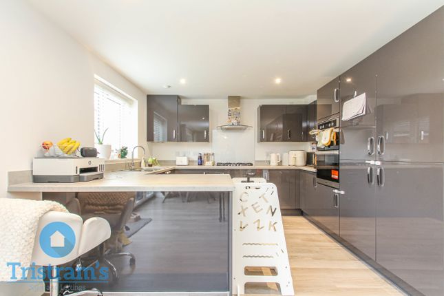 20, Josephine Grove, Nottingham photo 2