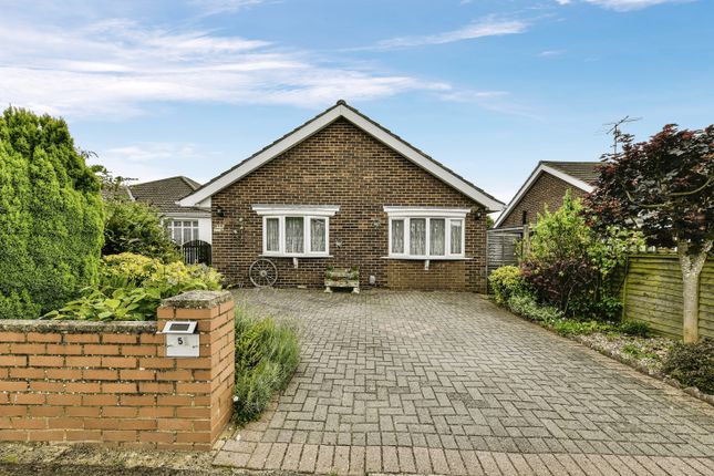 Thumbnail Detached bungalow for sale in Fallowfield, Ampthill, Bedford