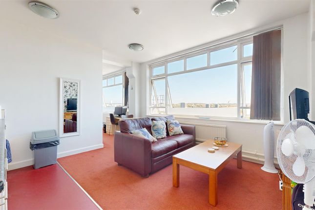 Apartment 12, Maritime House, Portland photo 3