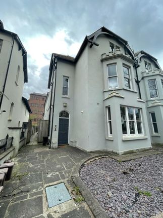 Thumbnail Flat to rent in The Parade, Roath, Cardiff