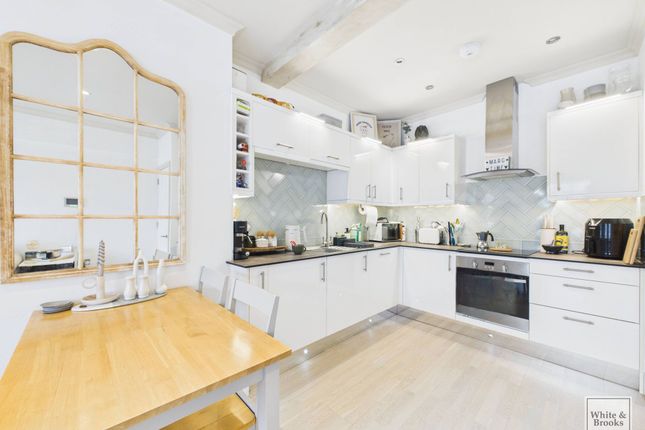 Flat 5, 44 East Street, Chichester photo 2