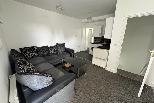 397a, Little Horton Lane, Bradford photo 3