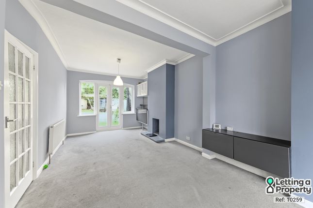 21, Earlswood Avenue, Thornton Heath photo 3