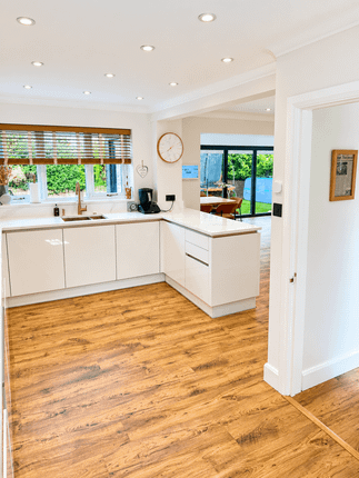26, Patreane Way, Cardiff photo 4