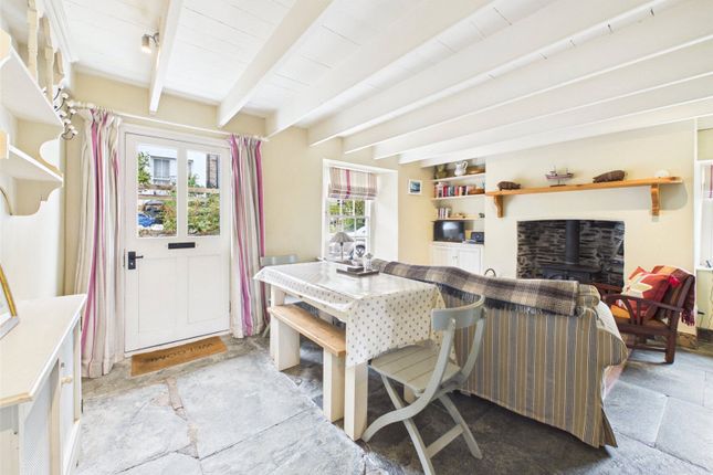 Lowen Cottage,, Dunn Street, Boscastle photo 2