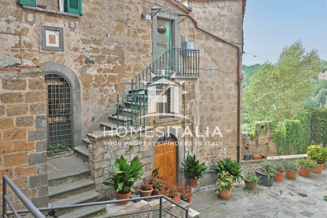 Thumbnail Apartment for sale in Bagnoregio, Latium, Italy