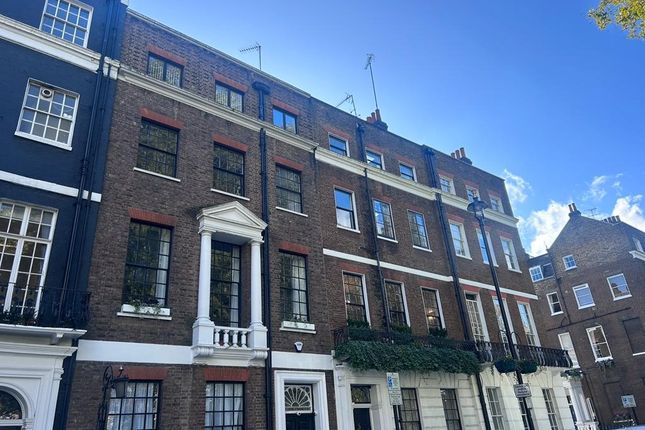 Office to let in Manchester Square, London