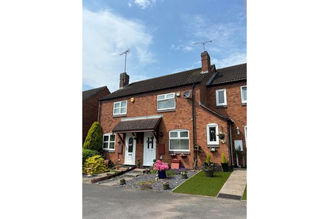 Thumbnail Terraced house for sale in Wedgewood Close, Burton-On-Trent