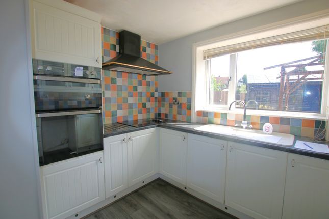 82, Oban Drive, Blackburn photo 4