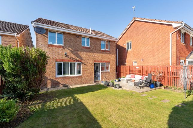 65 Oldwood Place, Livingston photo 2