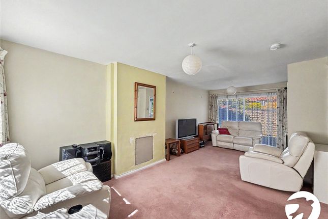 16, Norton Grove, Kent photo 3