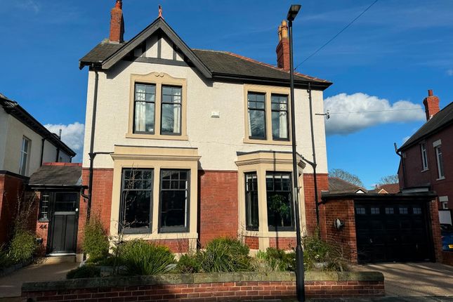 Detached house to rent in Holywell Avenue, Monkseaton, Whitley Bay