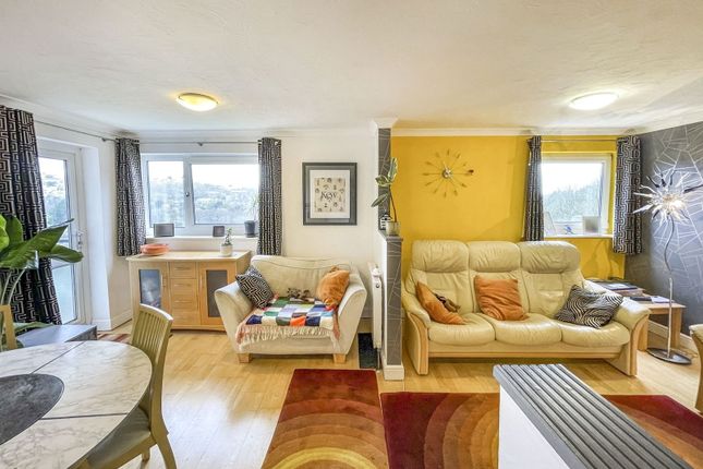 51, Lockington Avenue, Plymouth photo 4