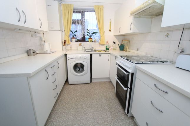 33, Woodcombe Close, Brierley Hill photo 2