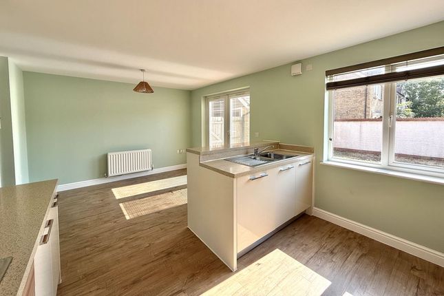 20, Schofield Close, Taunton photo 4