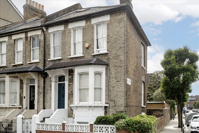27A, Caxton Road, Shepherd's Bush W12 photo 4