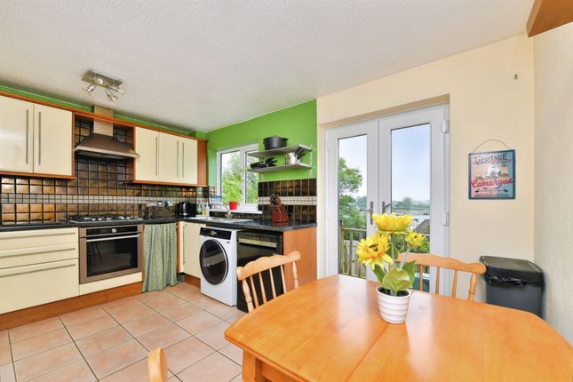 33, Highertown Park, Saltash photo 2