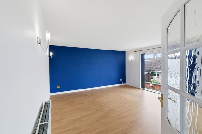 6, Millhall Crescent, Dundee photo 4