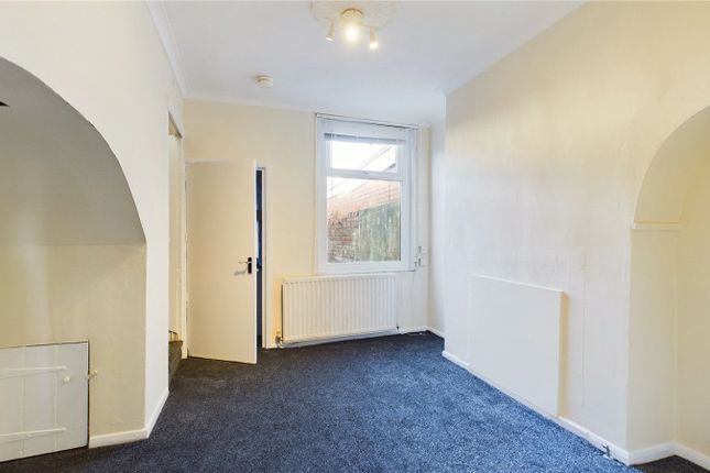 2, Holly Street, Middlesbrough photo 2