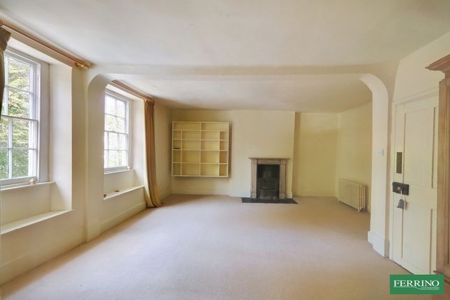 Terraced house for sale in High Street, Newnham, Gloucestershire.
