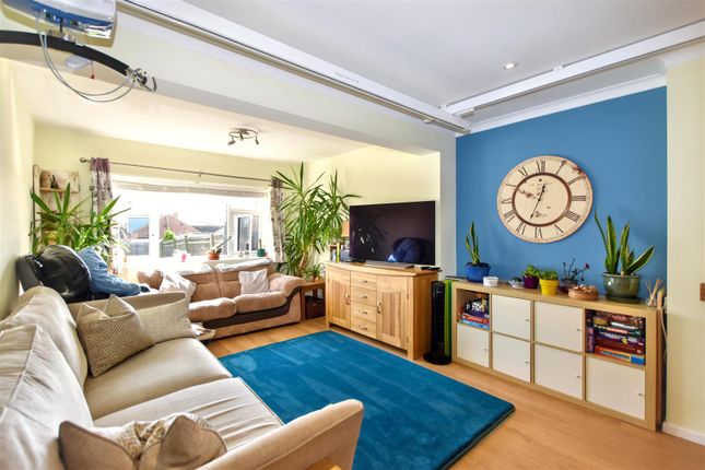 16, Greenleaf Gardens, Polegate photo 2