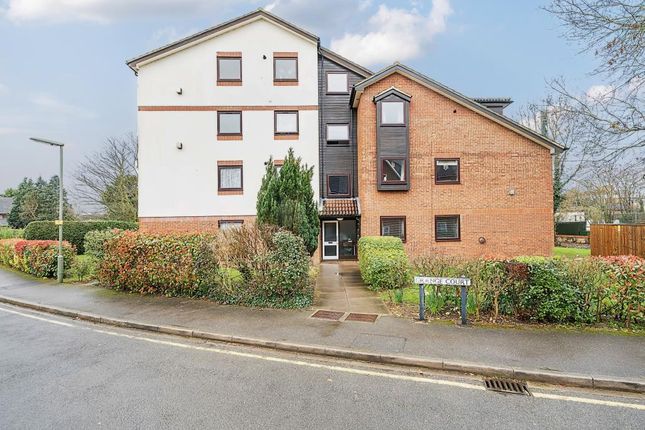 Thumbnail Flat for sale in Staines-Upon-Thames, Surrey