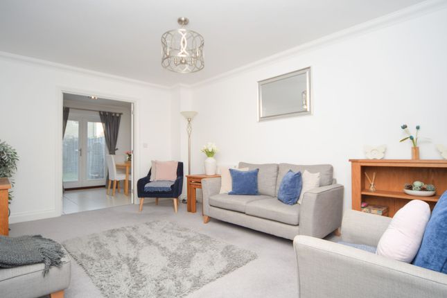 12 Bayley Road, Huntingdon photo 2