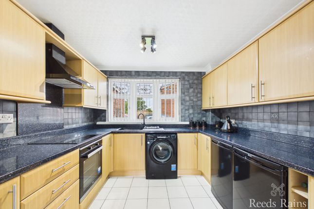 77, Grasby Road, East Yorkshire photo 3