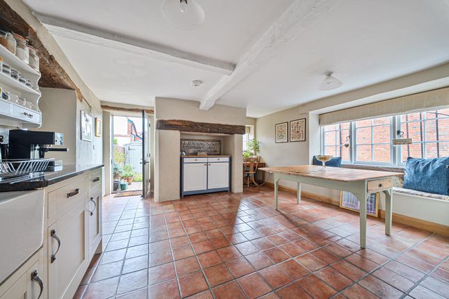 8, High Street, Devizes photo 2