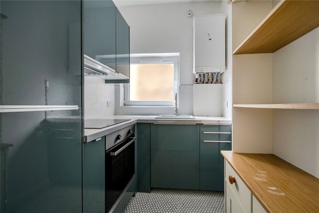 Flat 2, 73, Selborne Road, London photo 3