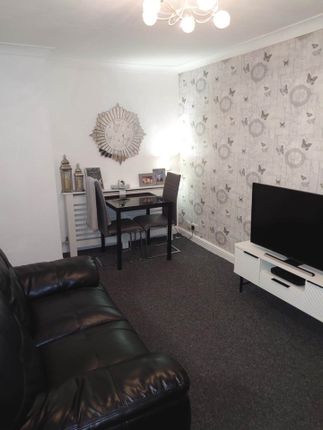 Maisonette to rent in Beeches Road, Great Barr