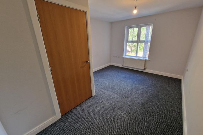 7, Beach Court, Anlaby, HULL photo 3