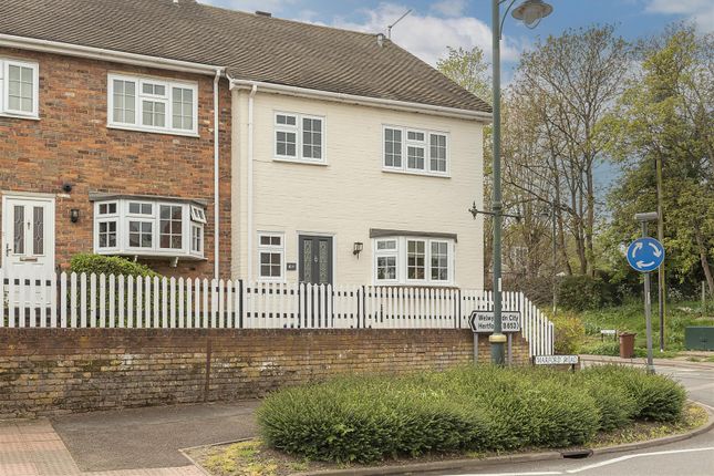 End terrace house for sale in Town Farm, Wheathampstead, St.Albans