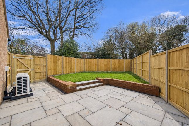 29a, Isenburg Way, Hemel Hempstead photo 5