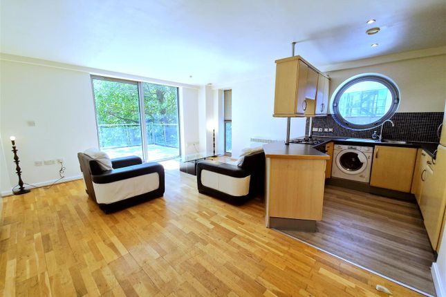 82, 3 Whitehall Quay, Leeds photo 5
