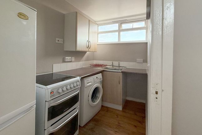 Flat 3, 31 St. Peters Road, St. Leonards-on-Sea photo 4