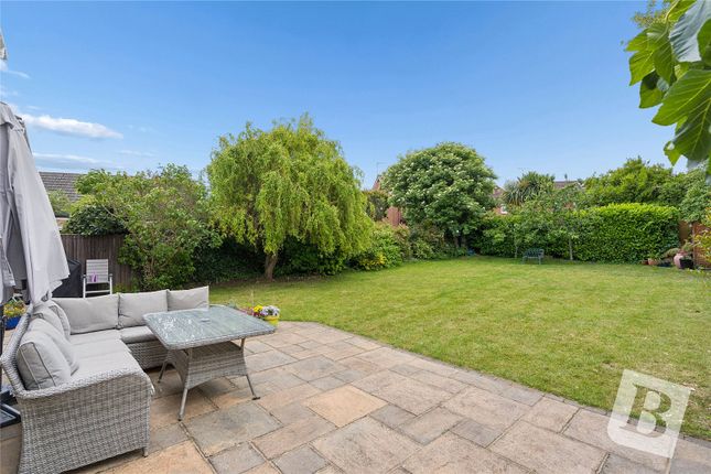 13, Farmcroft, Kent photo 3