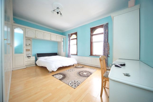 Terraced house for sale in Idmiston Road, London