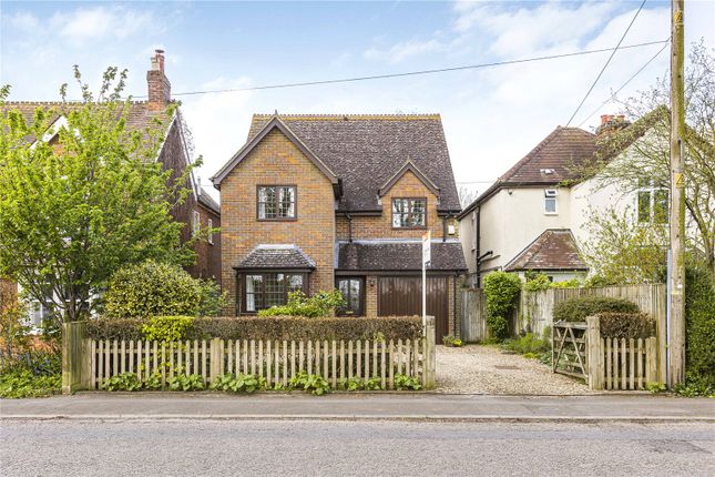 Thumbnail Country house for sale in Chearsley Road, Long Crendon, Aylesbury