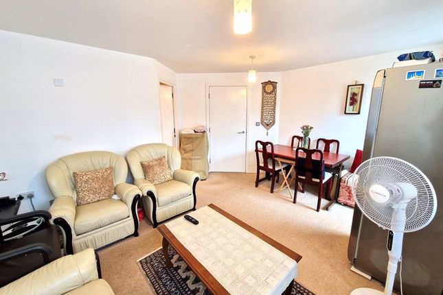 Flat 1, Greyholme Court, The Chase, Hatch End photo 2