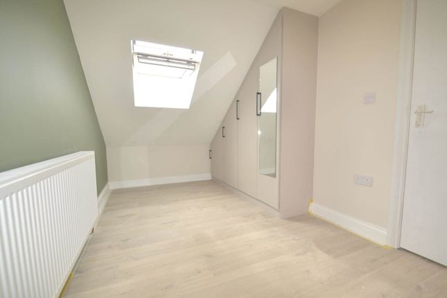 Terraced house to rent in Framfield Road, London
