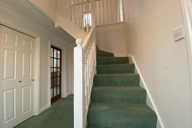 Camellia Cottage, High Street, Shirrell Heath photo 4