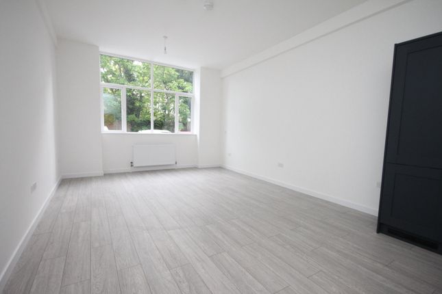 Studio for sale in Old Bedford Road, Luton