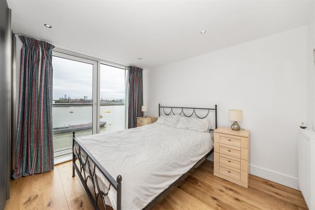Flat 2 Imperial Mansions, 13, Victoria Parade, London photo 2