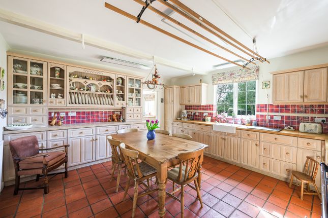 Yew Tree House, Bearstone Road, Market Drayton photo 4