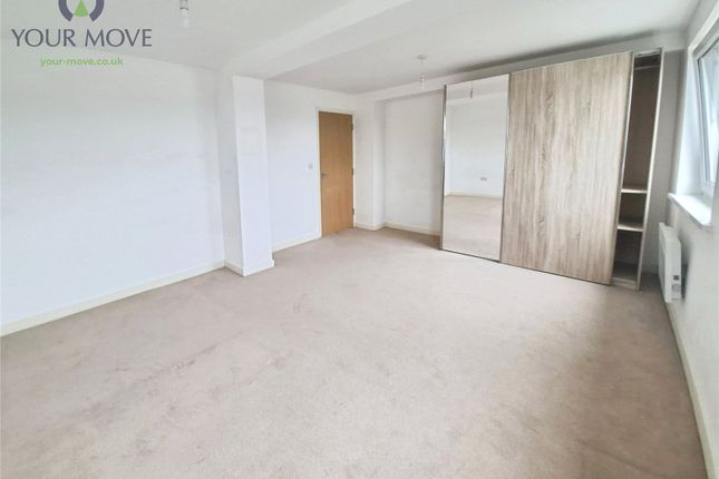 94 Parkwood Court,, Parkwood Rise, West Yorkshire photo 2
